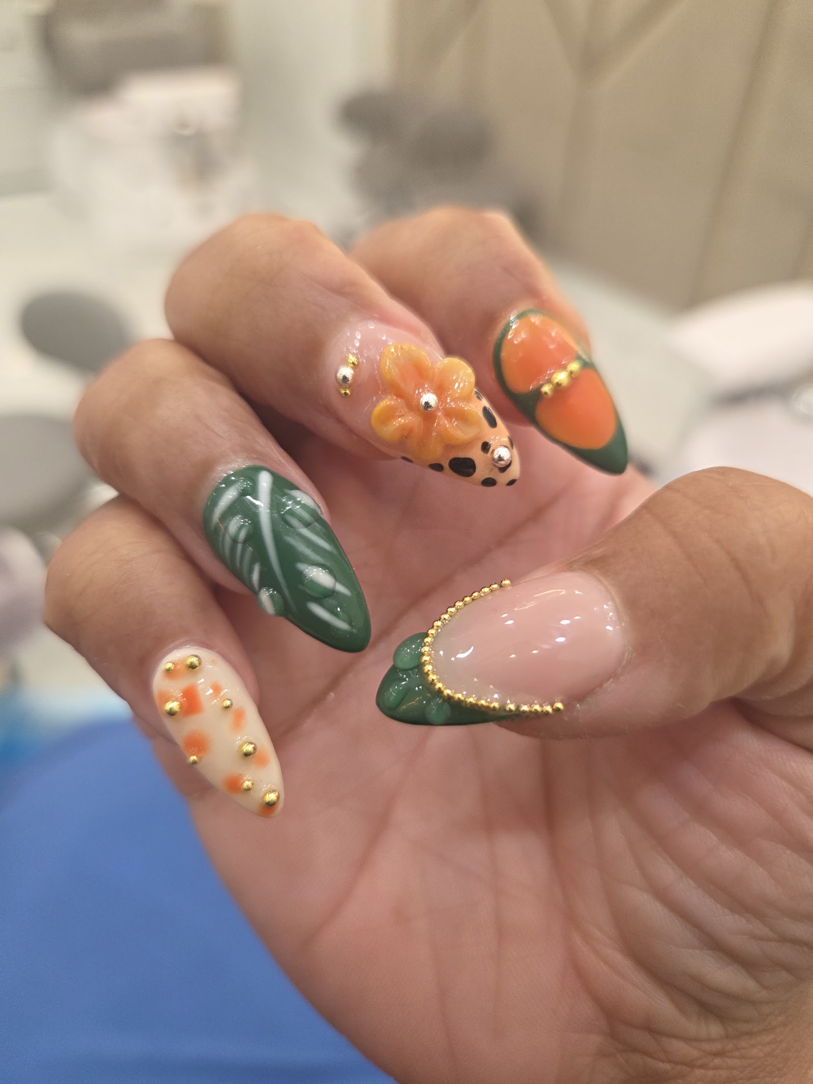 Em Nails & Spa nail photo 1